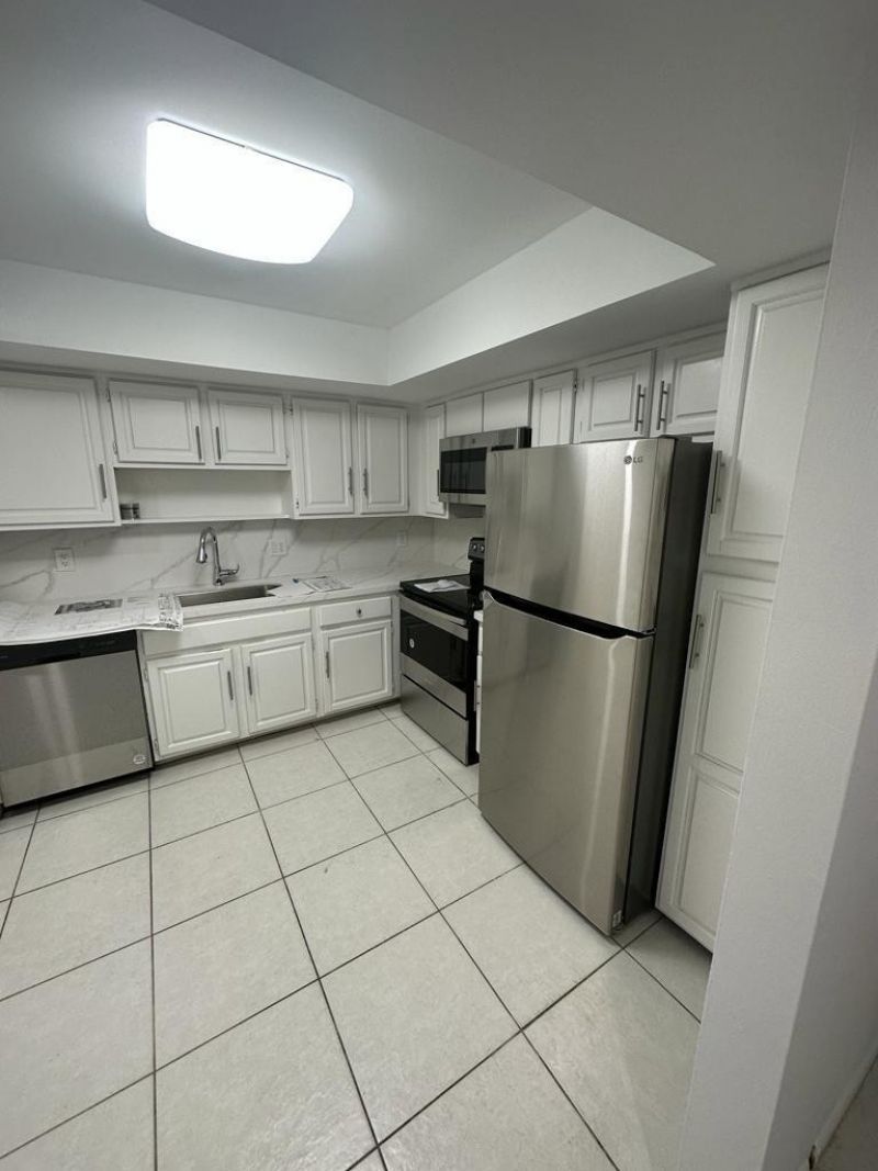 1800 S Ocean Boulevard, Unit 501, Lauderdale by the Sea, FL 33062 Photo