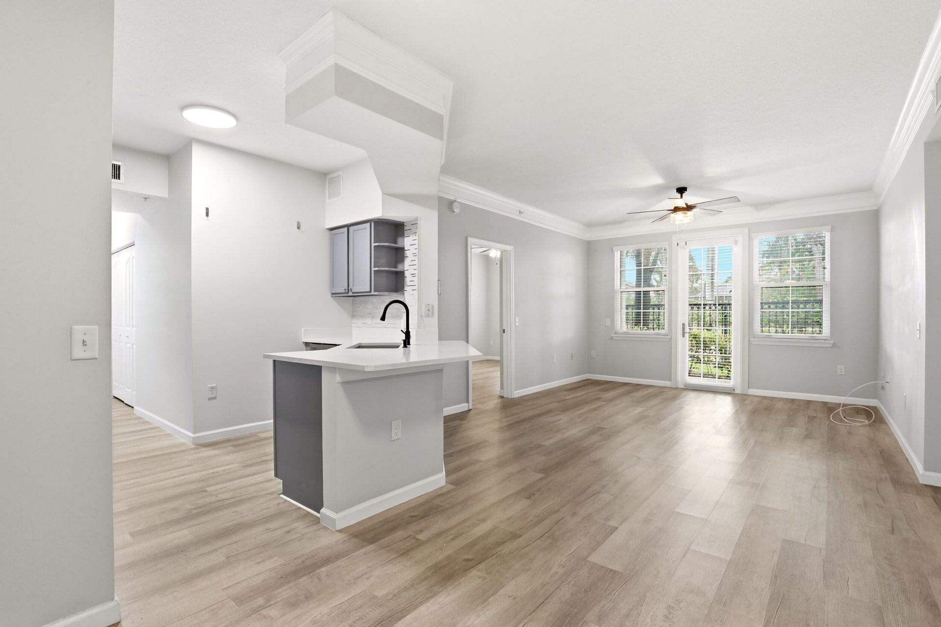 9905 Baywinds Drive, Unit 2102, West Palm Beach, FL 33411 Photo
