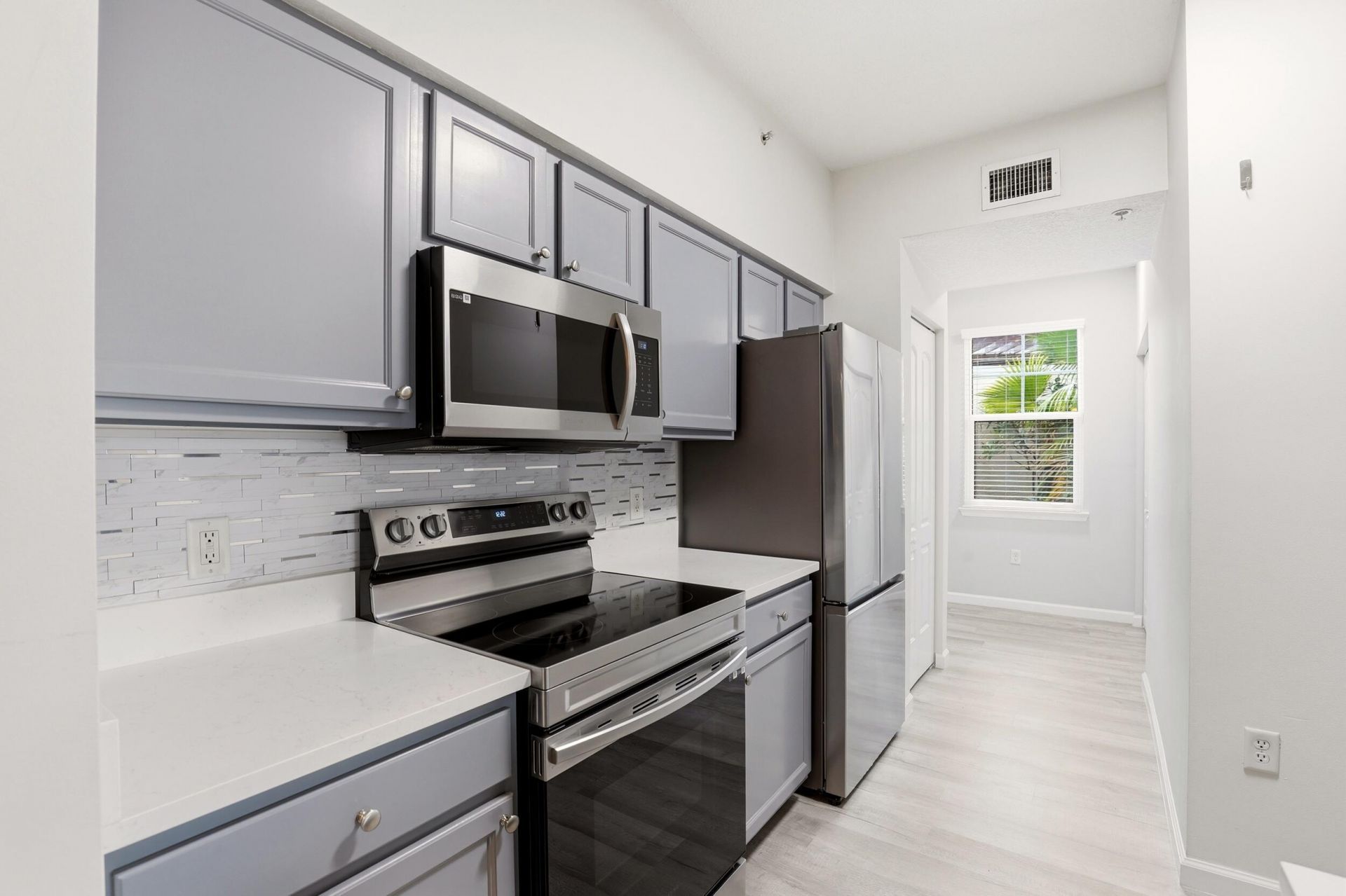 9905 Baywinds Drive, Unit 2102, West Palm Beach, FL 33411 Photo