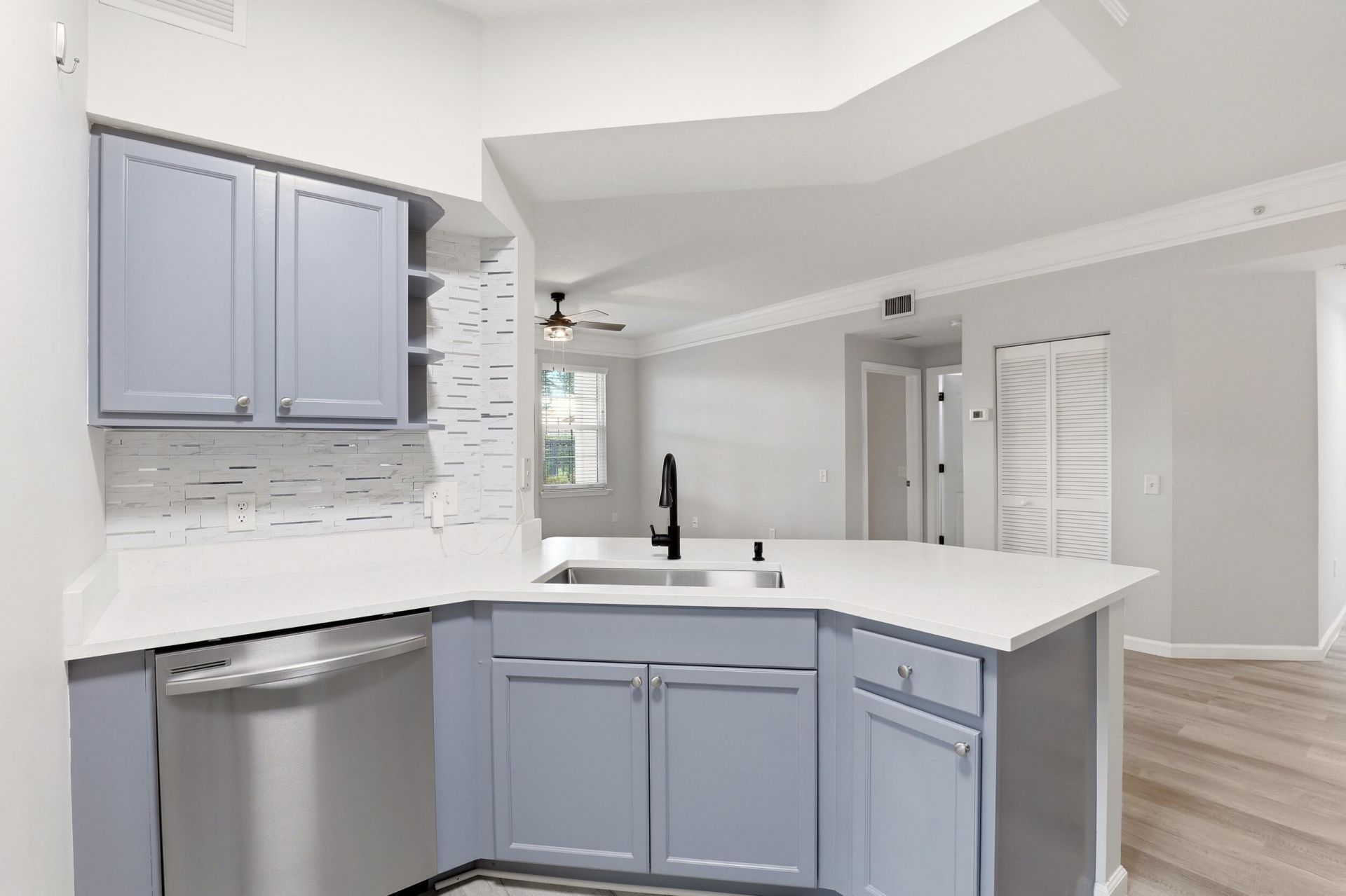 9905 Baywinds Drive, Unit 2102, West Palm Beach, FL 33411 Photo