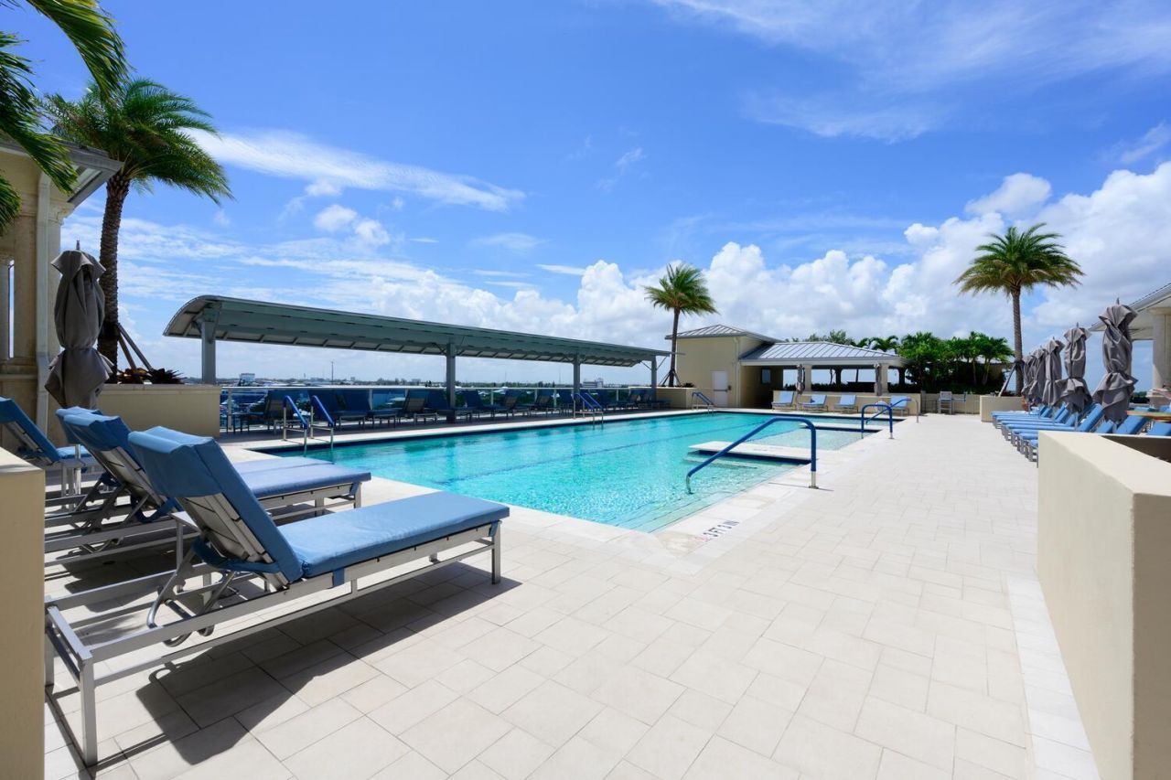 2650 Lake Shore Drive, Unit 1602, Riviera Beach, FL 33404 Photo