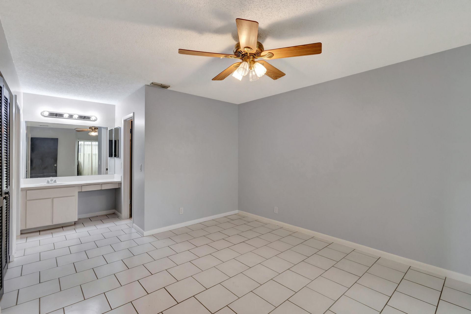 4385 Willow Brook Circle, West Palm Beach, FL 33417 Photo