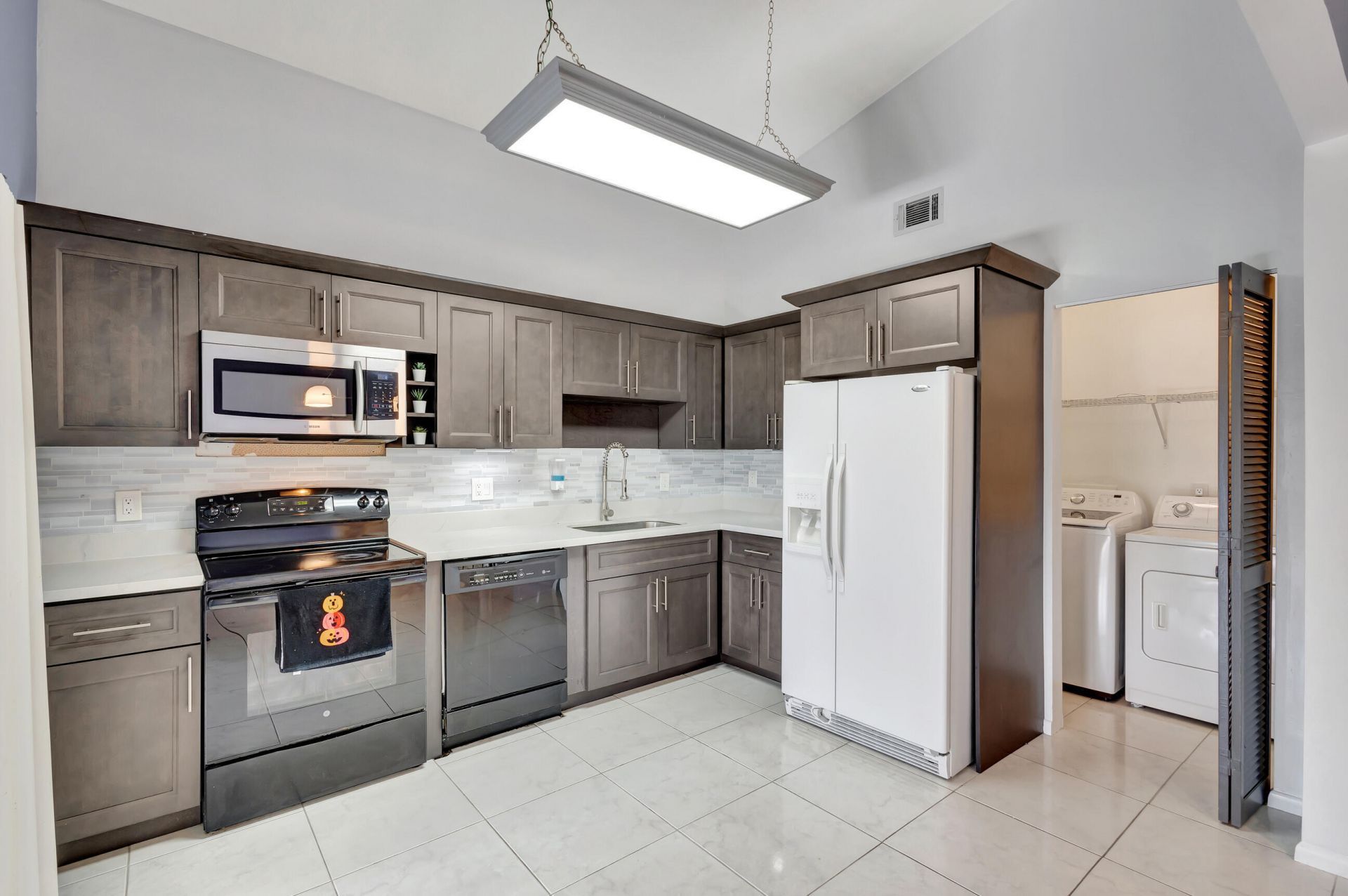 4385 Willow Brook Circle, West Palm Beach, FL 33417 Photo