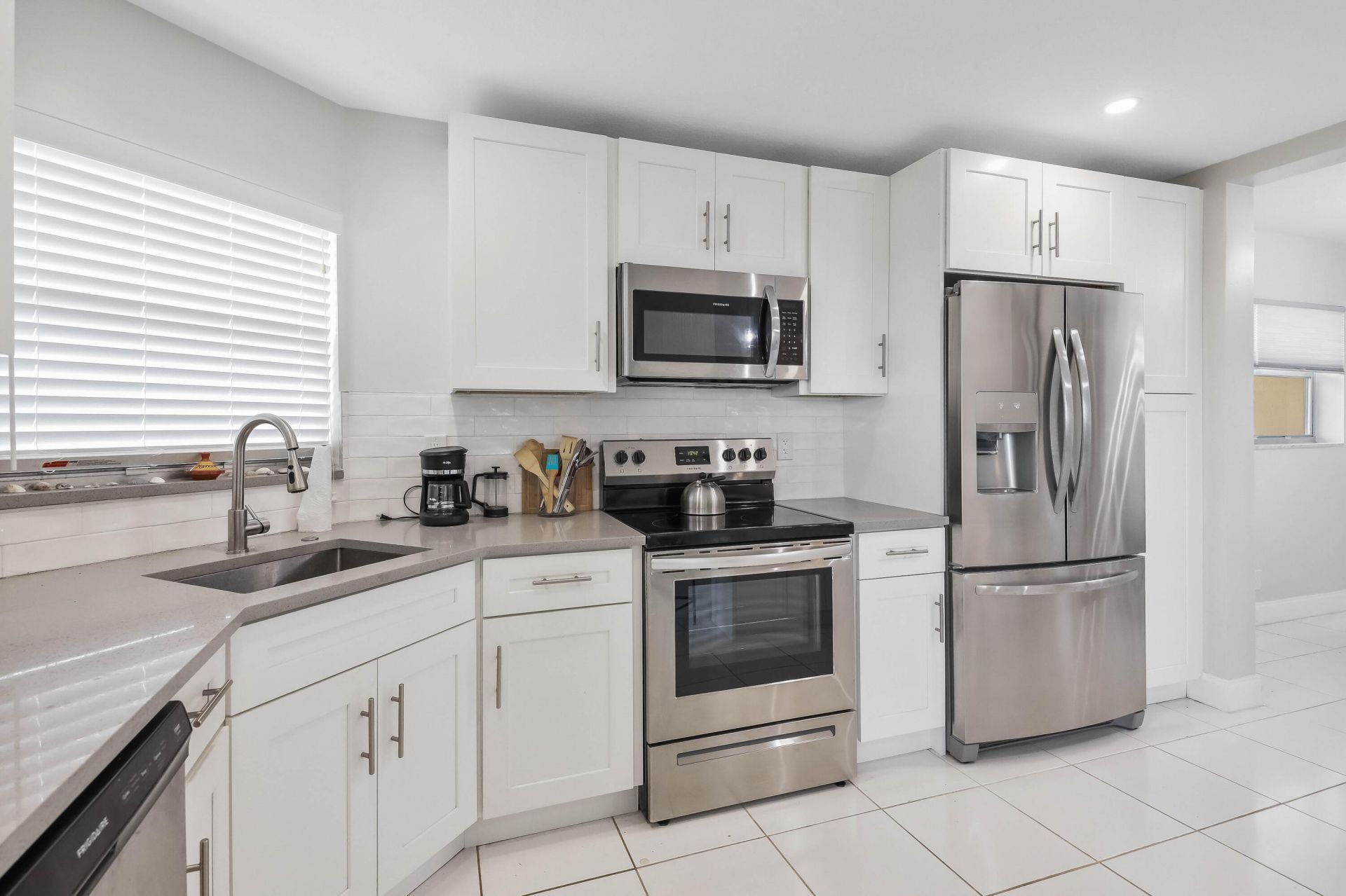 3661 Via Poinciana, Unit 616, Greenacres, FL 33467 Photo