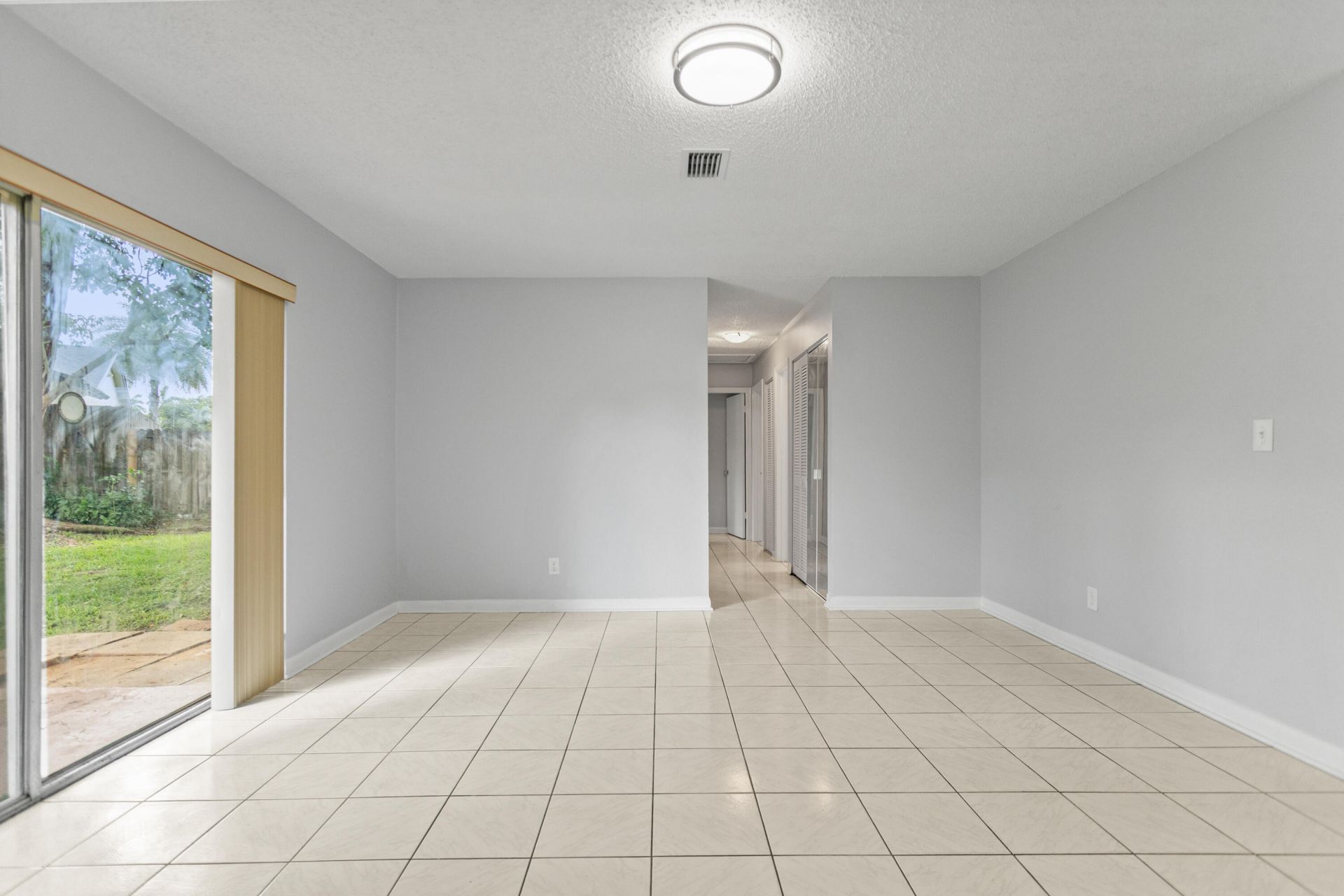 3709 NW 84th Avenue, Sunrise, FL 33351 Photo