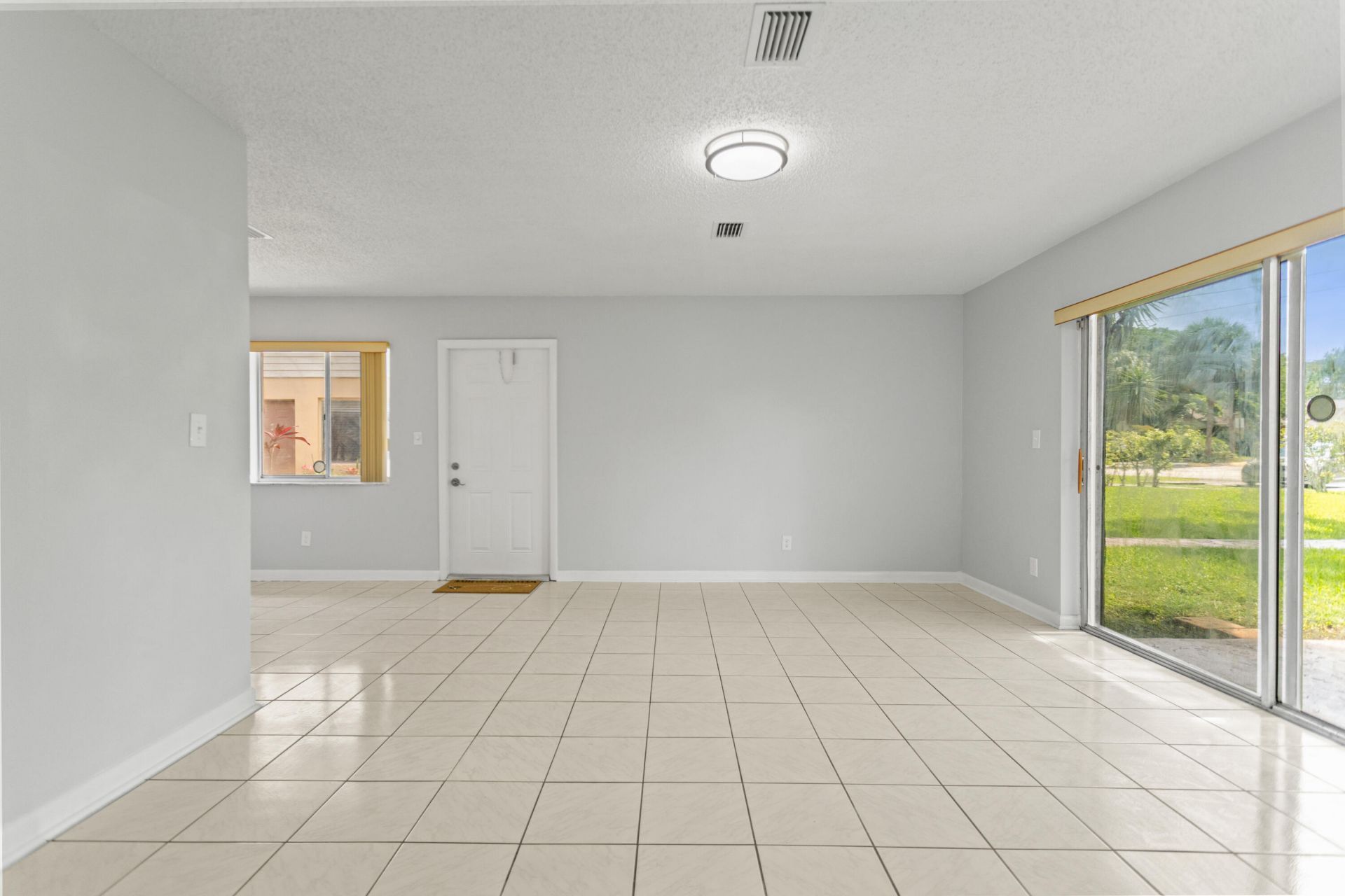 3709 NW 84th Avenue, Sunrise, FL 33351 Photo