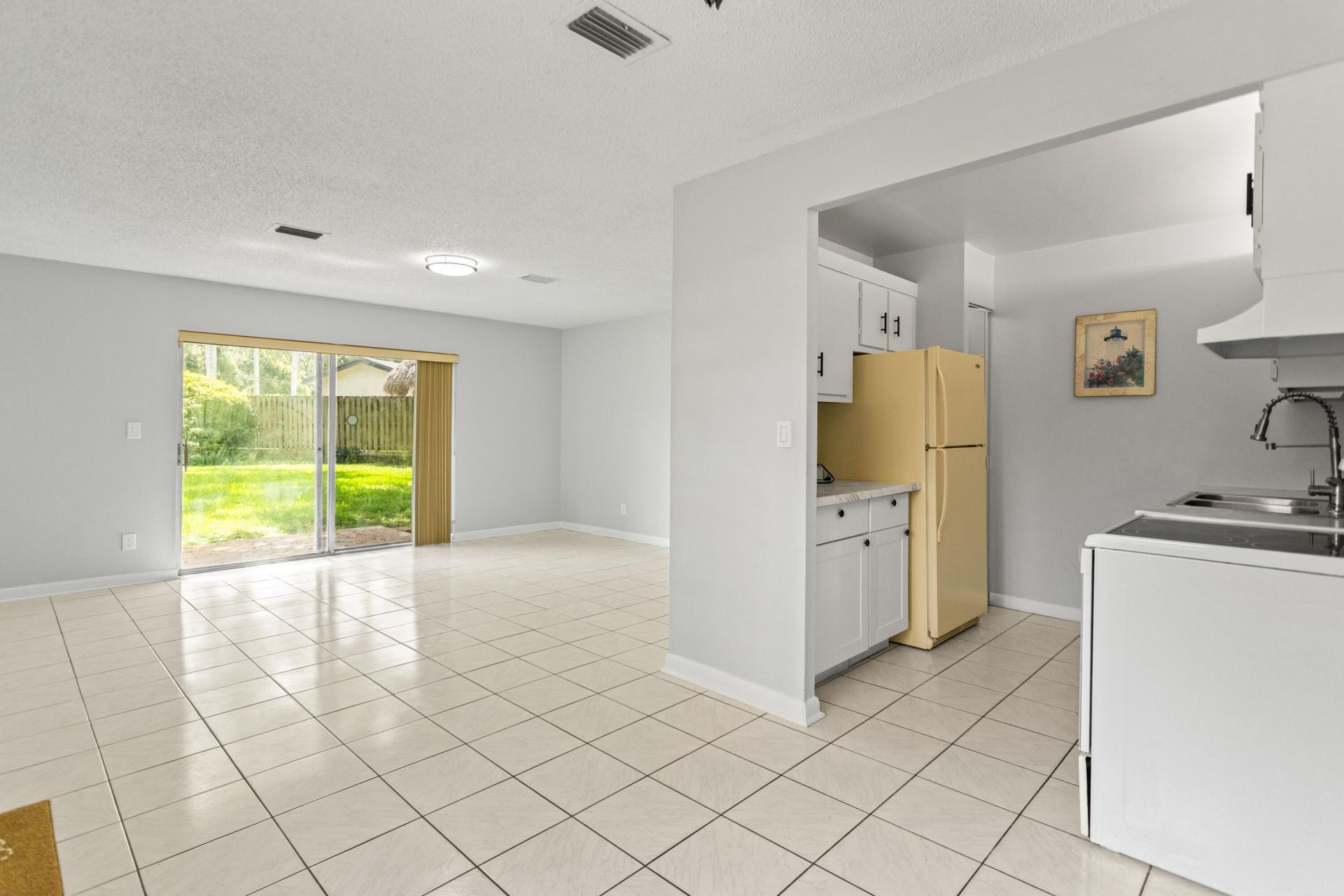 3709 NW 84th Avenue, Sunrise, FL 33351 Photo