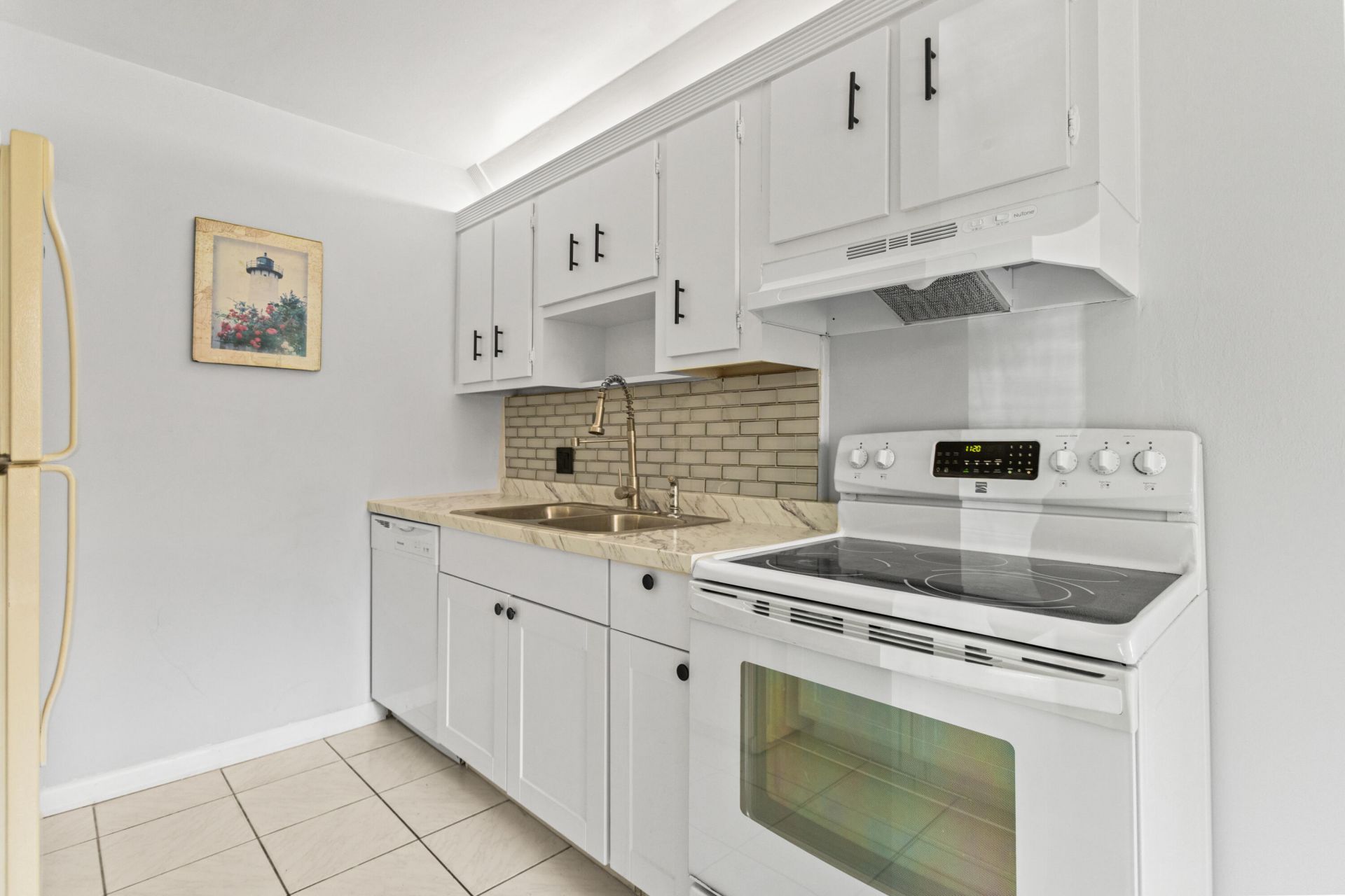 3709 NW 84th Avenue, Sunrise, FL 33351 Photo
