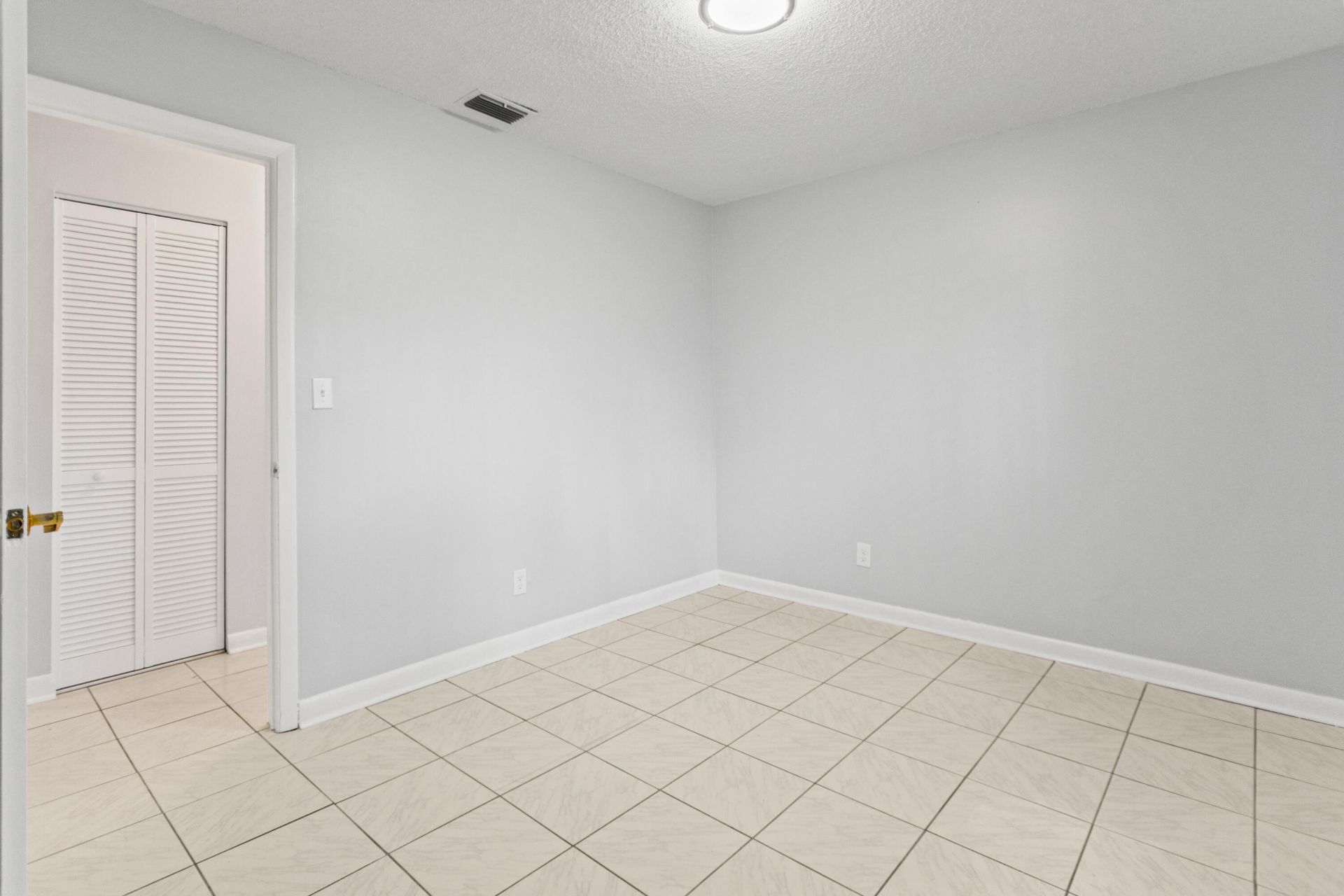 3709 NW 84th Avenue, Sunrise, FL 33351 Photo