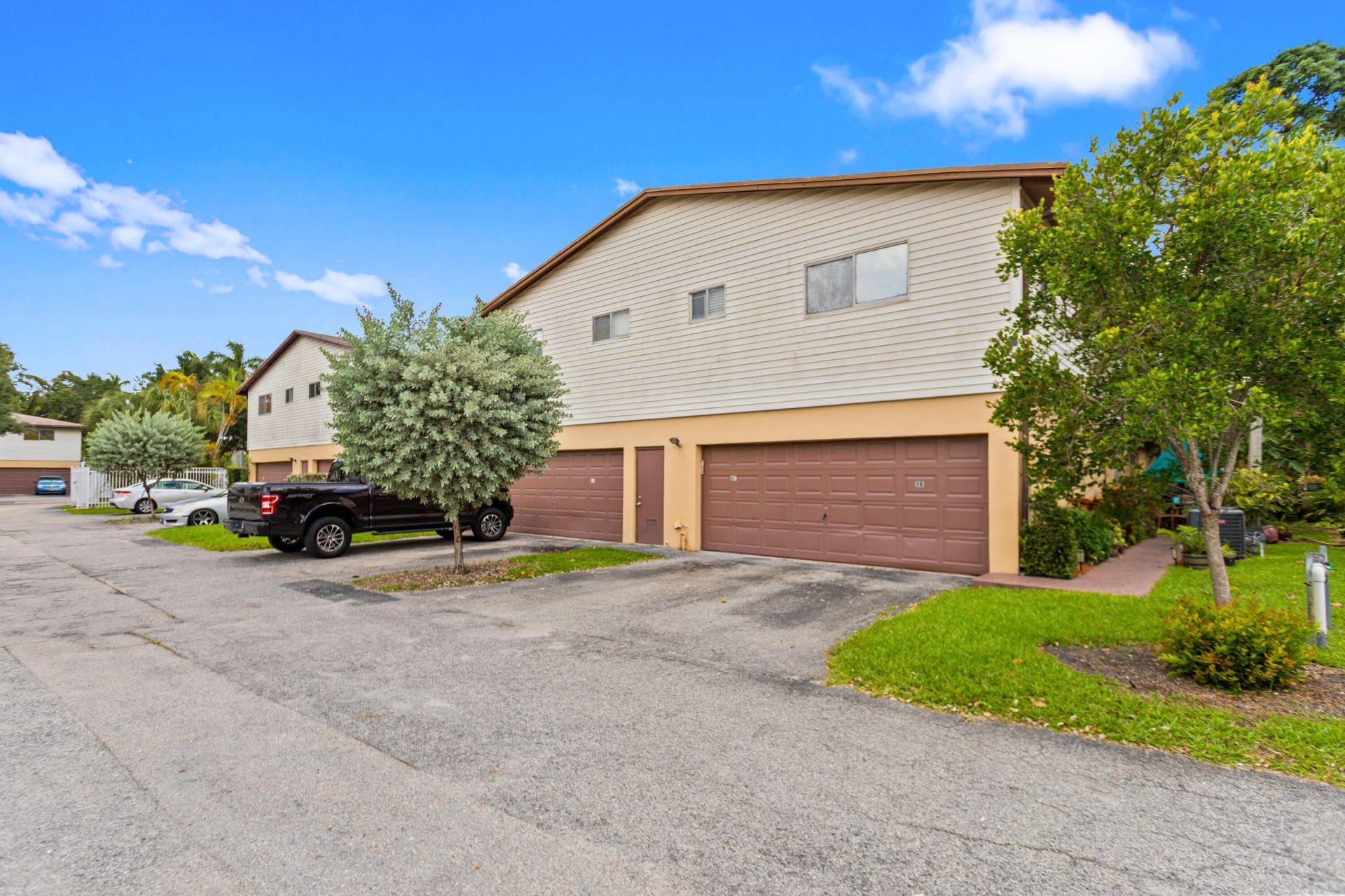 3709 NW 84th Avenue, Sunrise, FL 33351 Photo