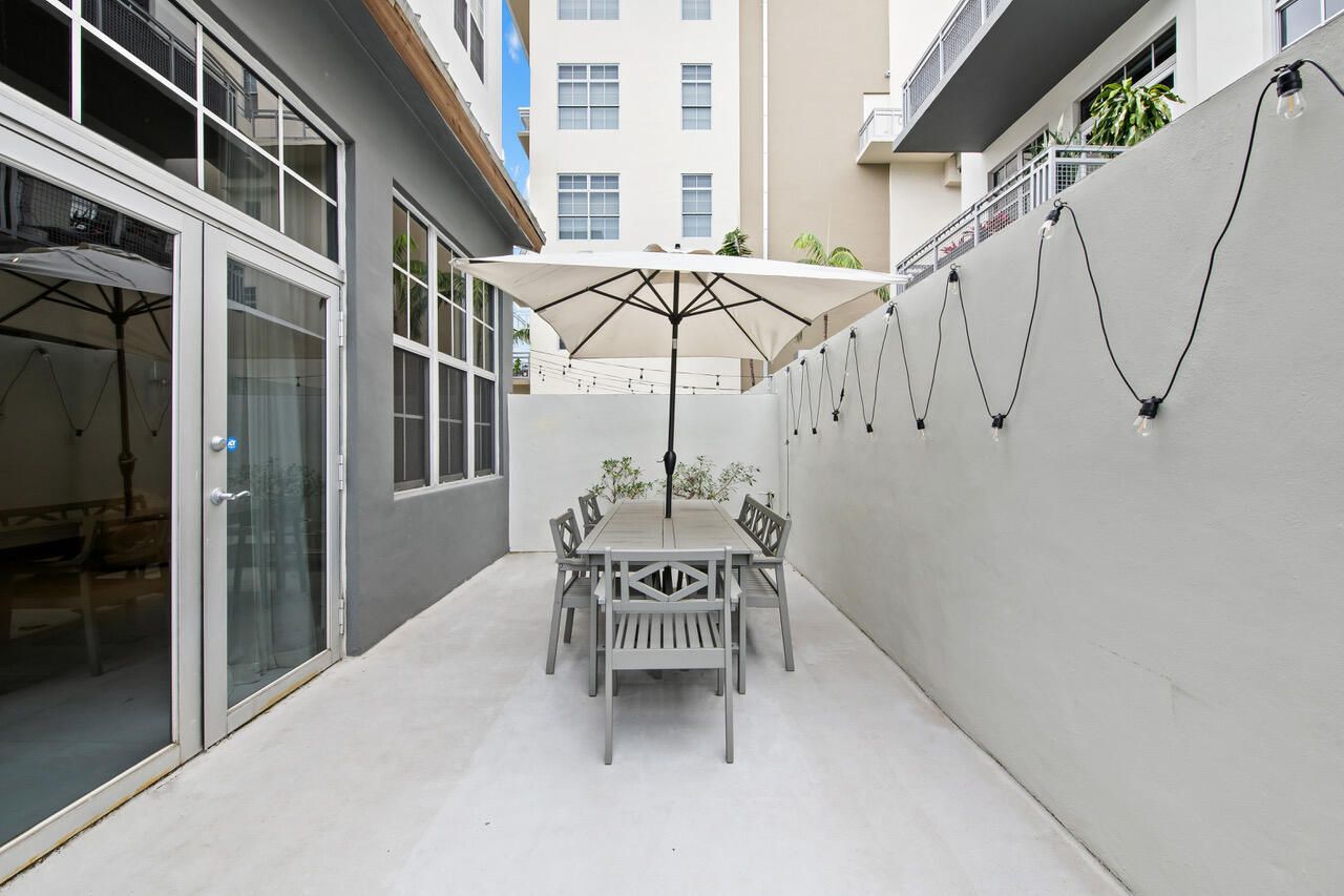 425 N Andrews Avenue, Unit 206, Fort Lauderdale, FL 33301 Photo