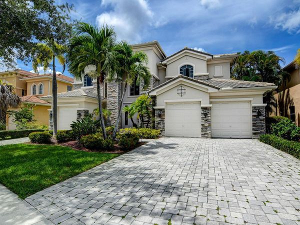 670 Edgebrook Lane, Royal Palm Beach, FL 33411