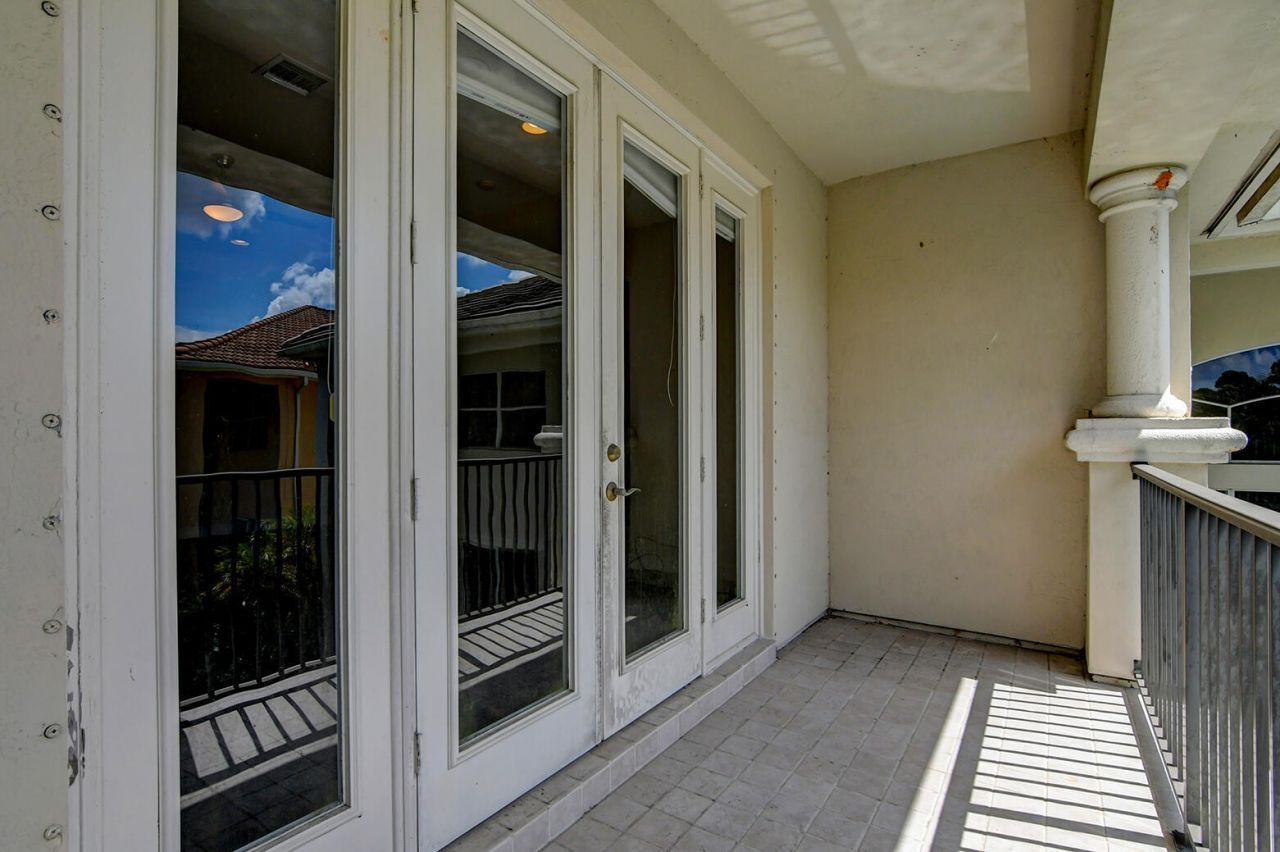 670 Edgebrook Lane, Royal Palm Beach, FL 33411 Photo