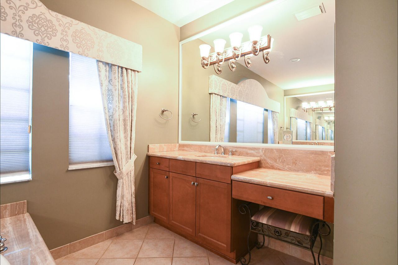 670 Edgebrook Lane, Royal Palm Beach, FL 33411 Photo