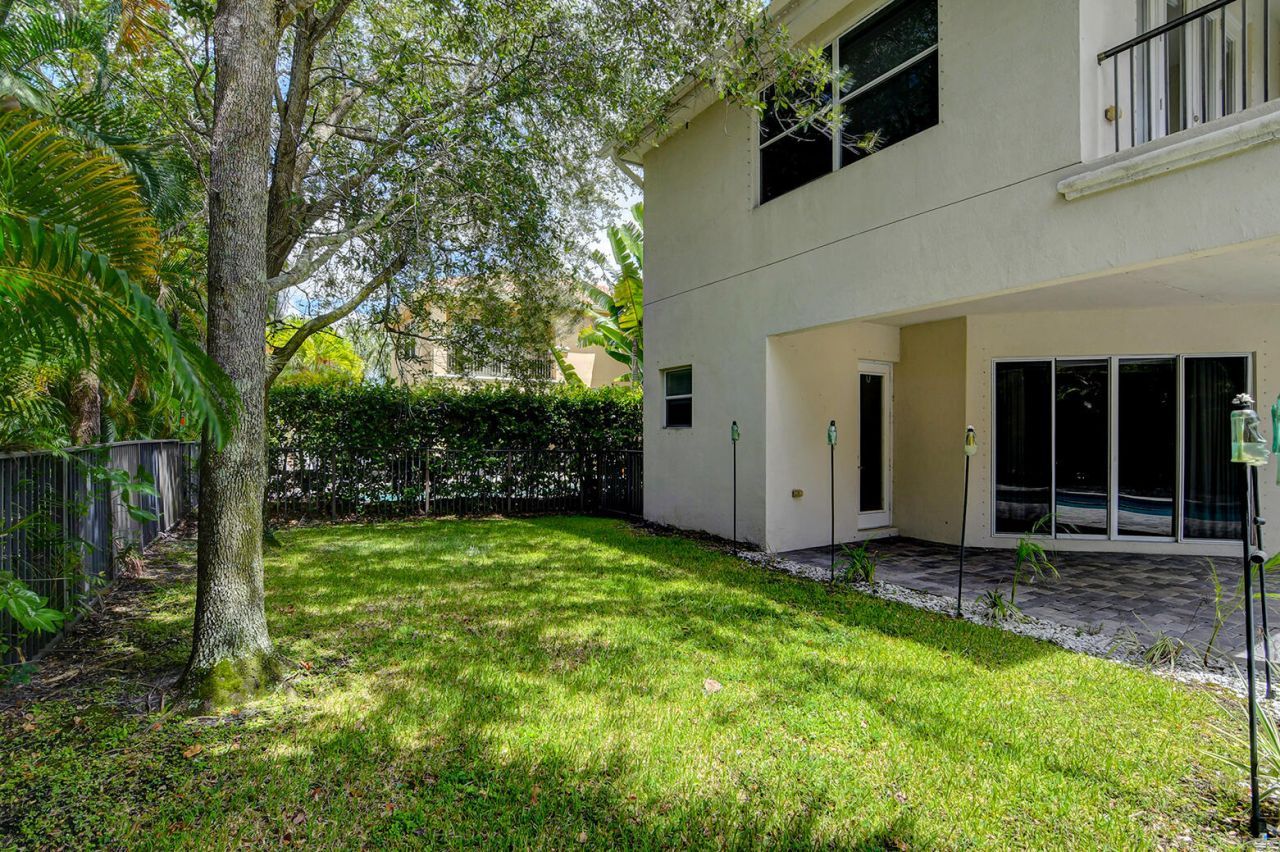 670 Edgebrook Lane, Royal Palm Beach, FL 33411 Photo