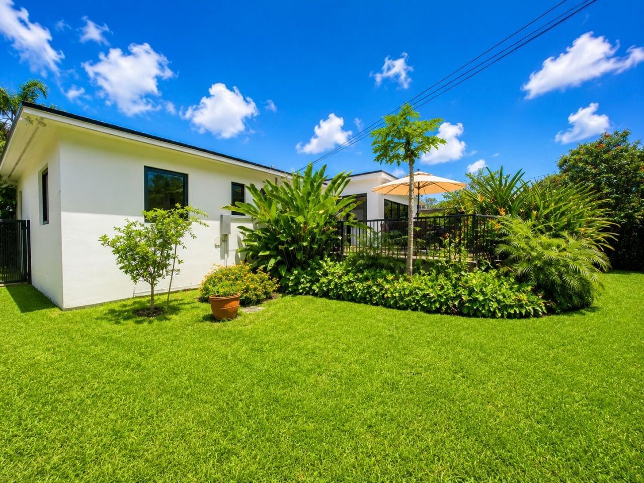 13231 NW 1st Avenue, Miami, FL 33168 Photo