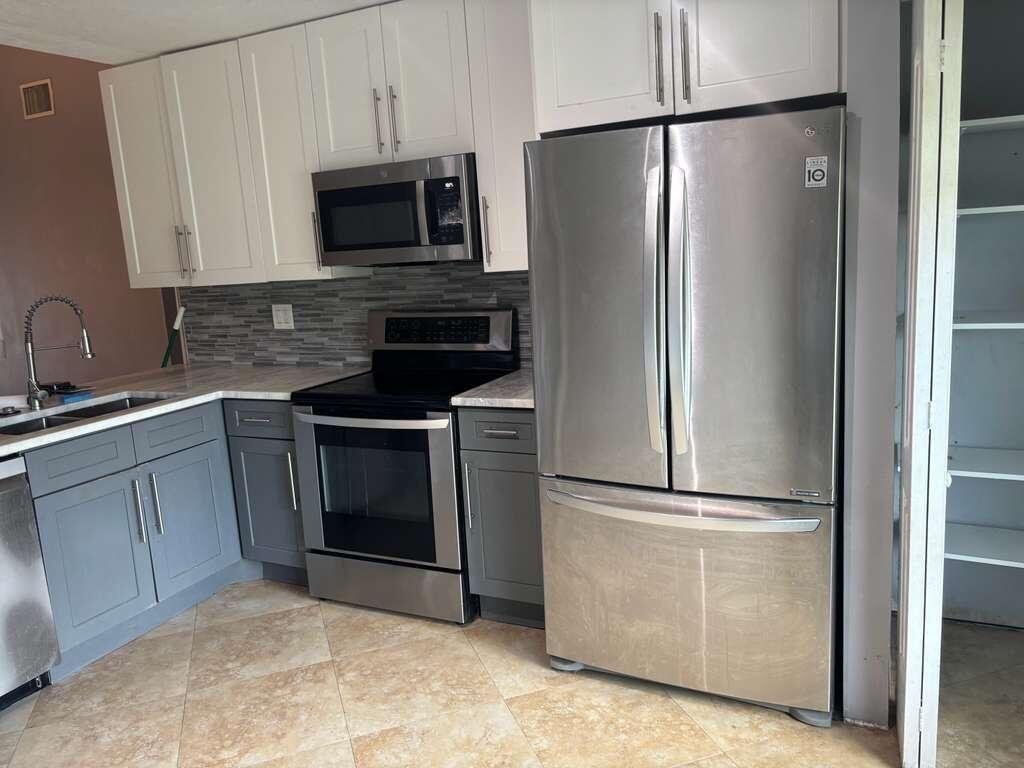 5369 Gene Circle, West Palm Beach, FL 33415 Photo