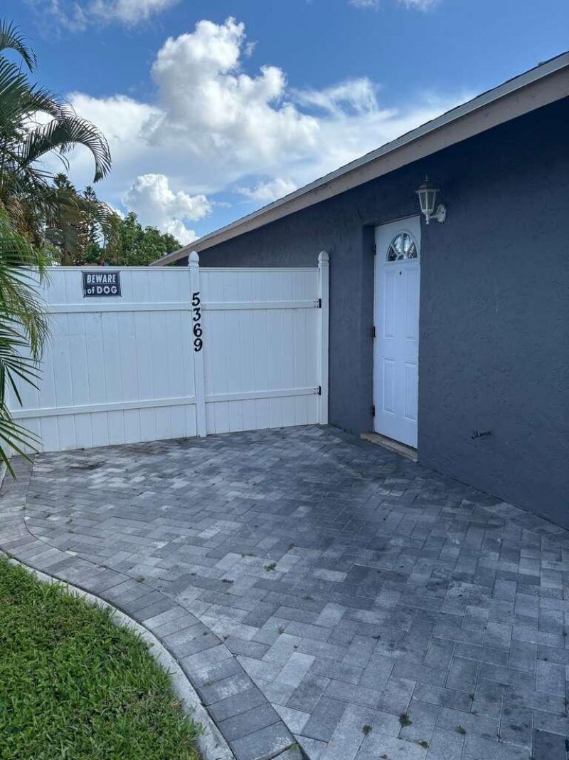 5369 Gene Circle, West Palm Beach, FL 33415 Photo