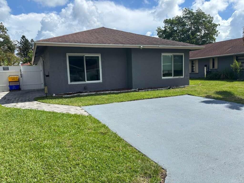 5369 Gene Circle, West Palm Beach, FL 33415 Photo