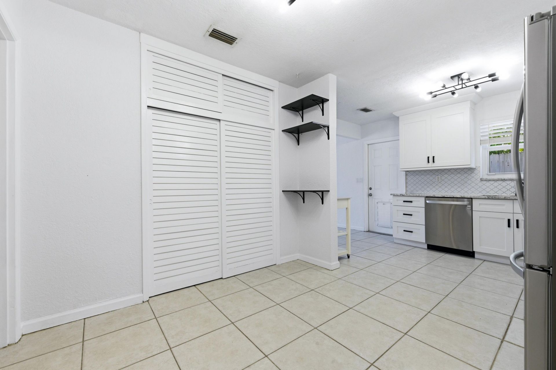 715 Green Street, West Palm Beach, FL 33405 Photo