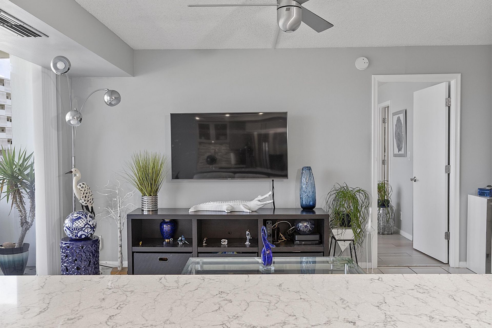 2841 N Ocean Boulevard, Unit 602, Fort Lauderdale, FL 33308 Photo