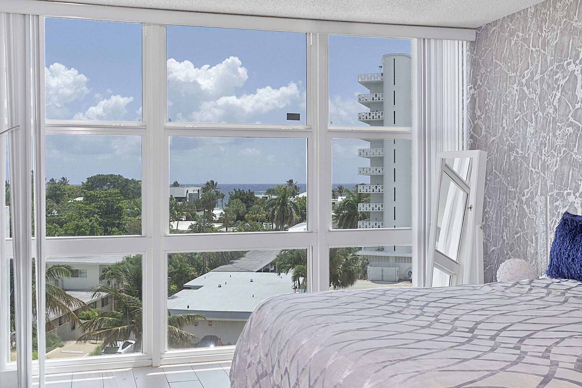 2841 N Ocean Boulevard, Unit 602, Fort Lauderdale, FL 33308 Photo
