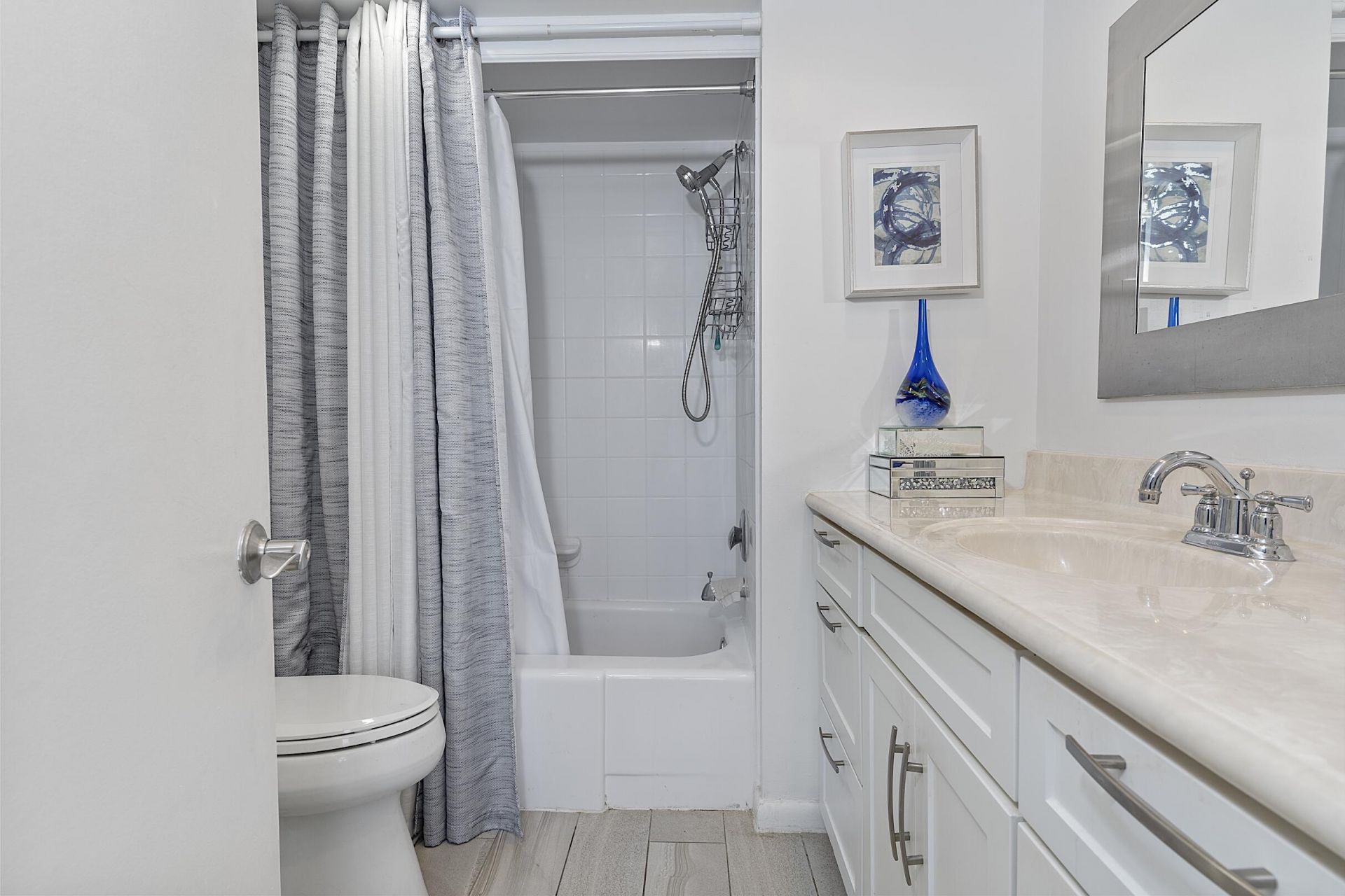 2841 N Ocean Boulevard, Unit 602, Fort Lauderdale, FL 33308 Photo