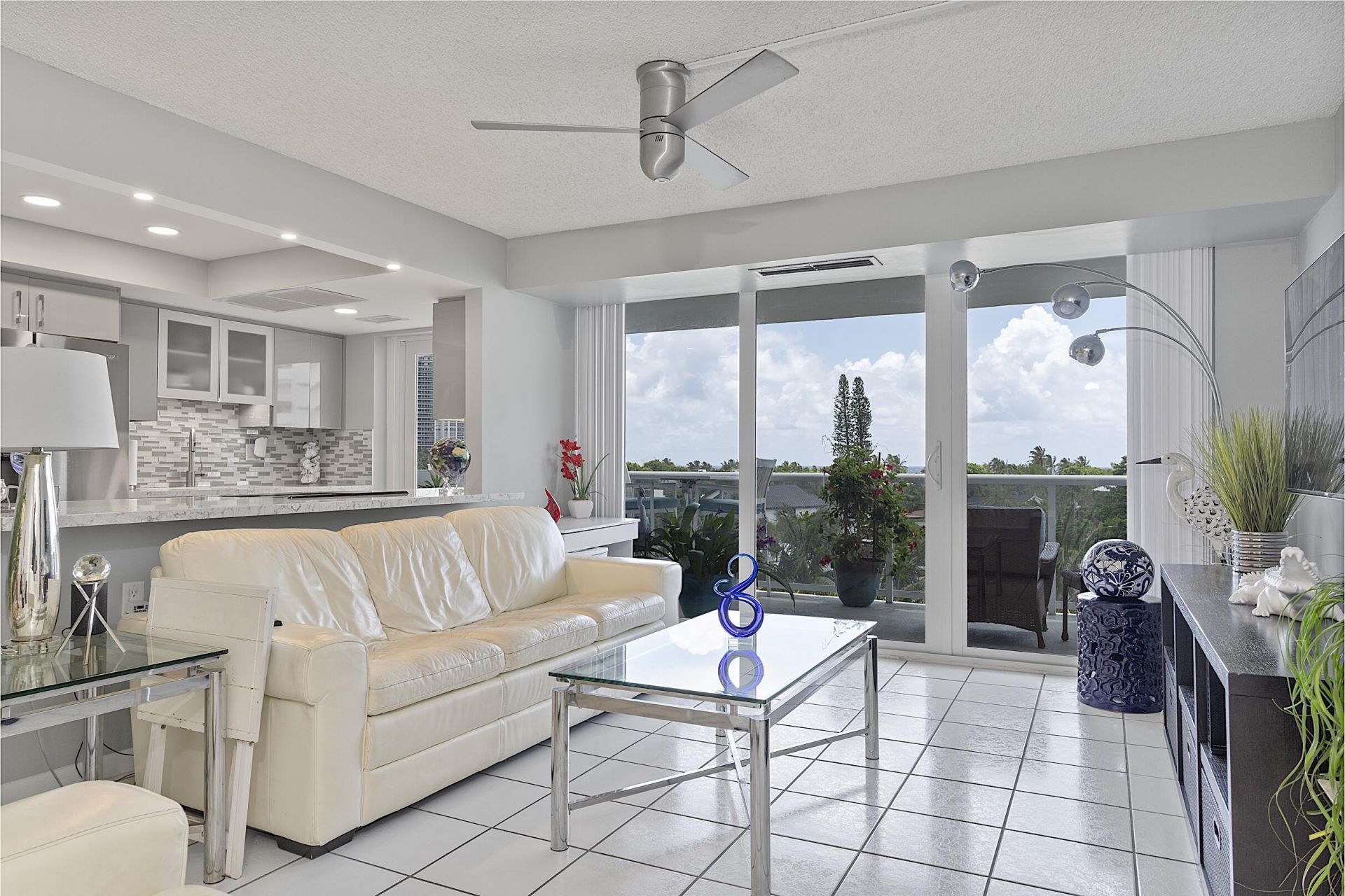 2841 N Ocean Boulevard, Unit 602, Fort Lauderdale, FL 33308 Photo