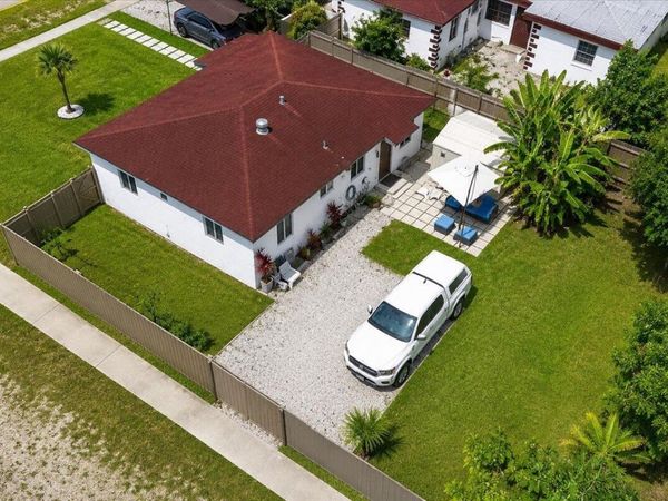 995 NE 156th Terrace, North Miami Beach, FL 33162