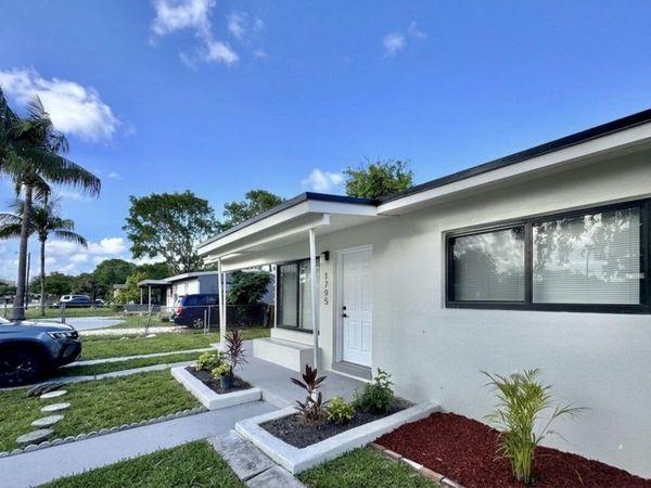 1795 Lauderdale Manor Drive, Fort Lauderdale, FL 33311