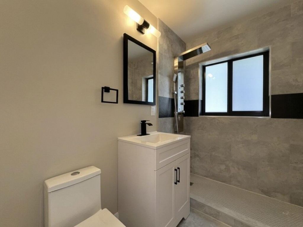 1795 Lauderdale Manor Drive, Fort Lauderdale, FL 33311 Photo
