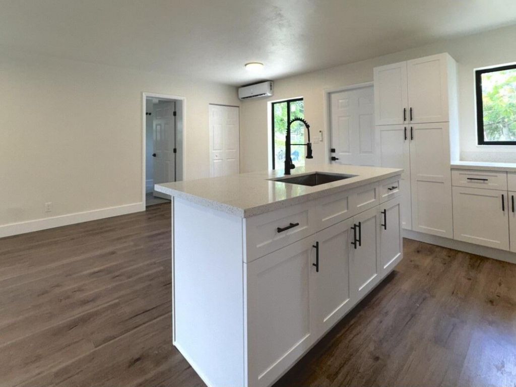 1795 Lauderdale Manor Drive, Fort Lauderdale, FL 33311 Photo