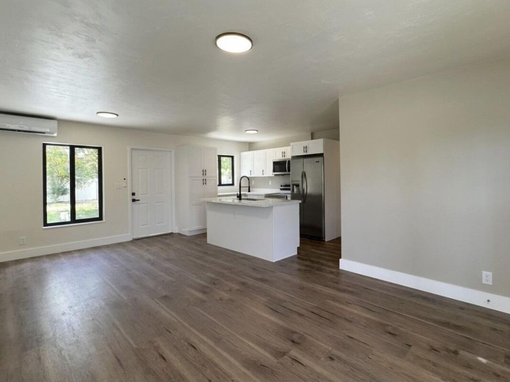 1795 Lauderdale Manor Drive, Fort Lauderdale, FL 33311 Photo