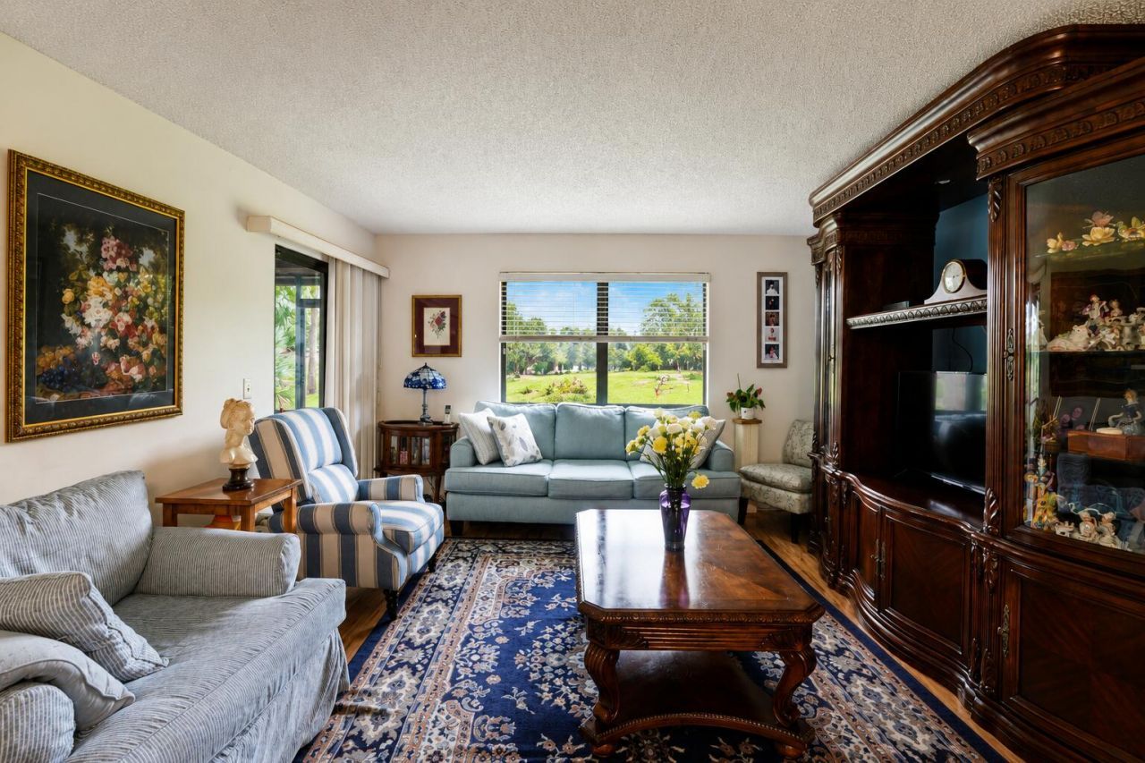 272 Beaver Dam Court, Royal Palm Beach, FL 33411 Photo