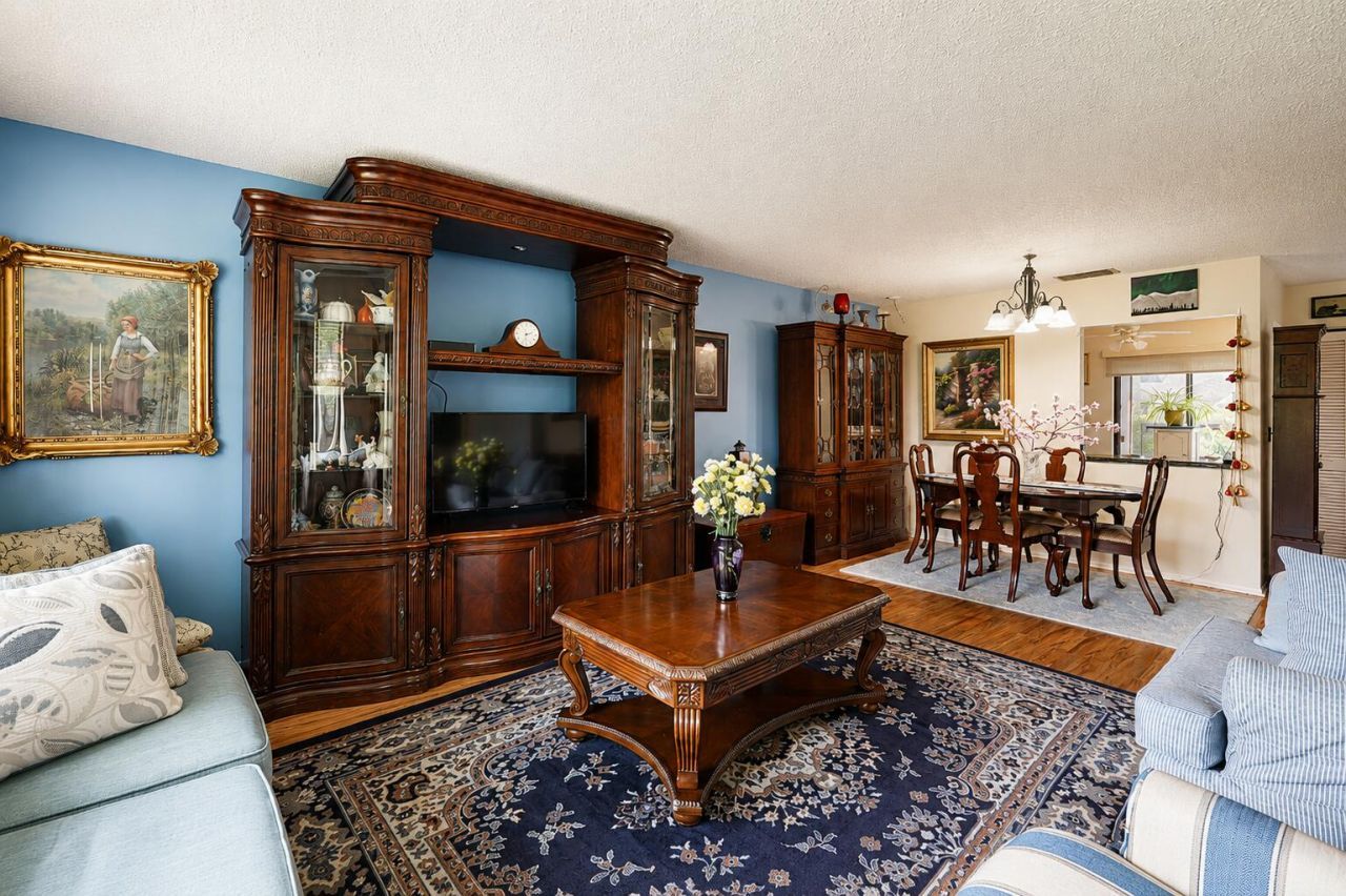 272 Beaver Dam Court, Royal Palm Beach, FL 33411 Photo