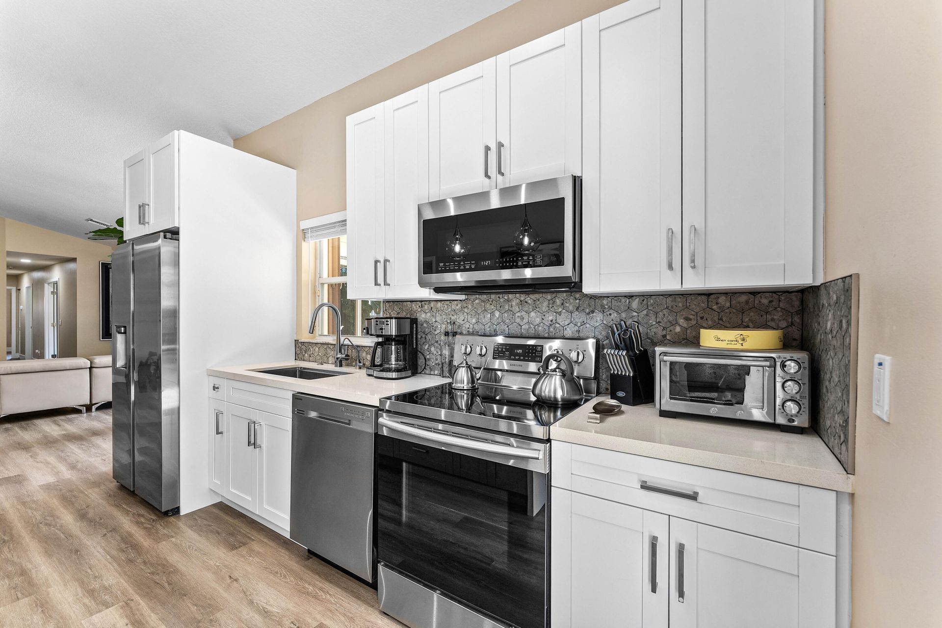 7398 Granville Avenue, Boynton Beach, FL 33437 Photo