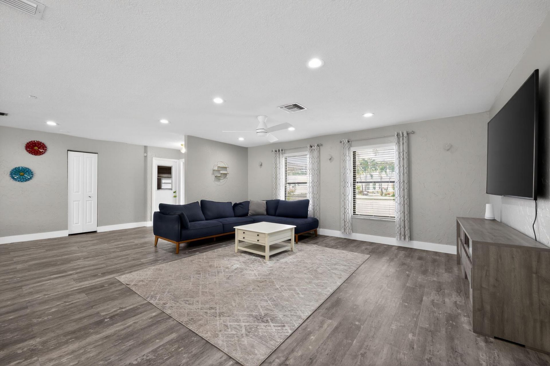 159 SE 26th Avenue, Boynton Beach, FL 33435 Photo