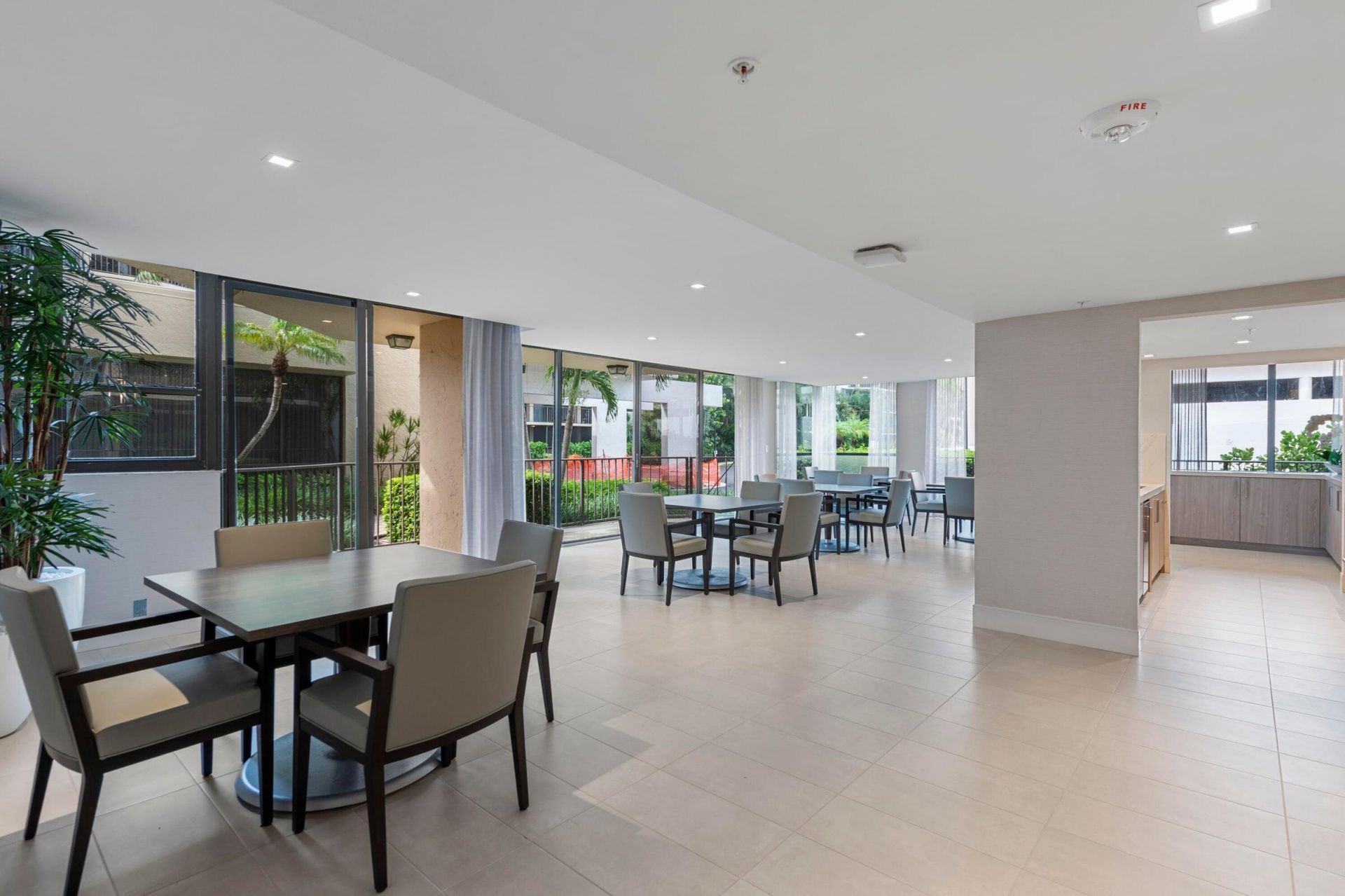 859 Jeffery Street, Unit 312, Boca Raton, FL 33487 Photo