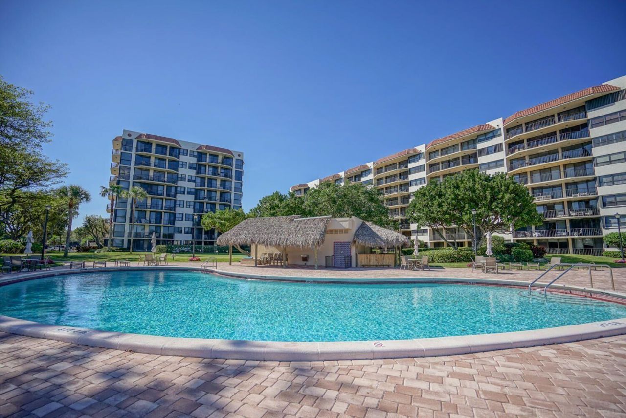 859 Jeffery Street, Unit 312, Boca Raton, FL 33487 Photo