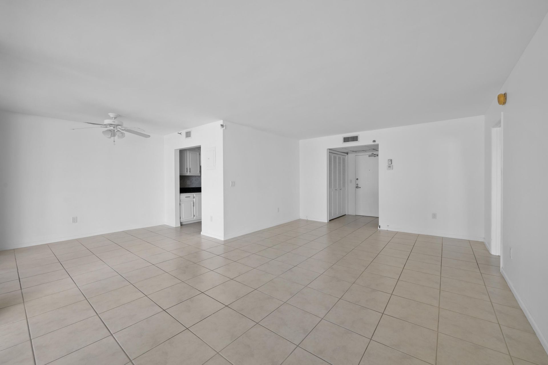 859 Jeffery Street, Unit 312, Boca Raton, FL 33487 Photo