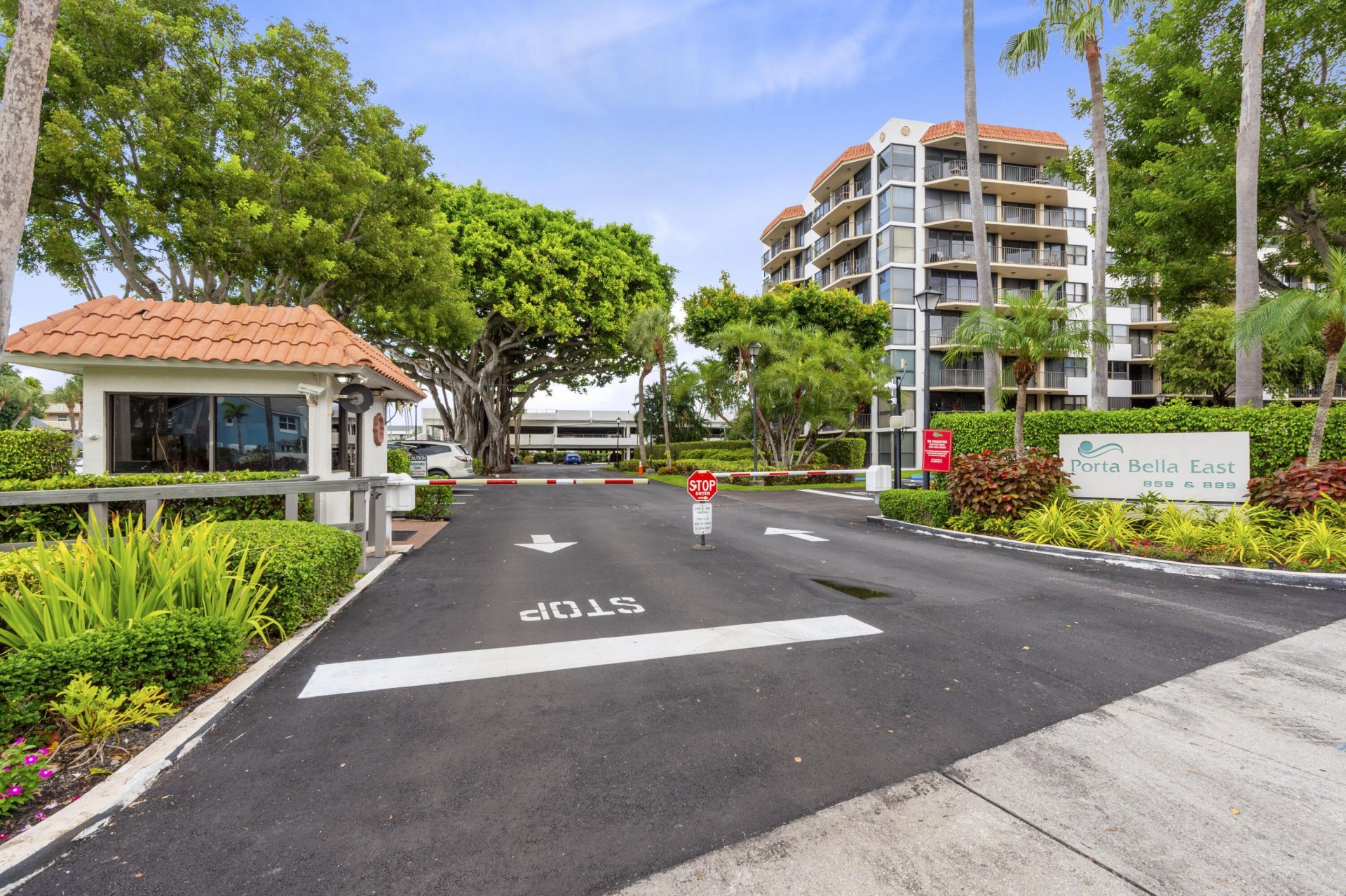 859 Jeffery Street, Unit 312, Boca Raton, FL 33487 Photo
