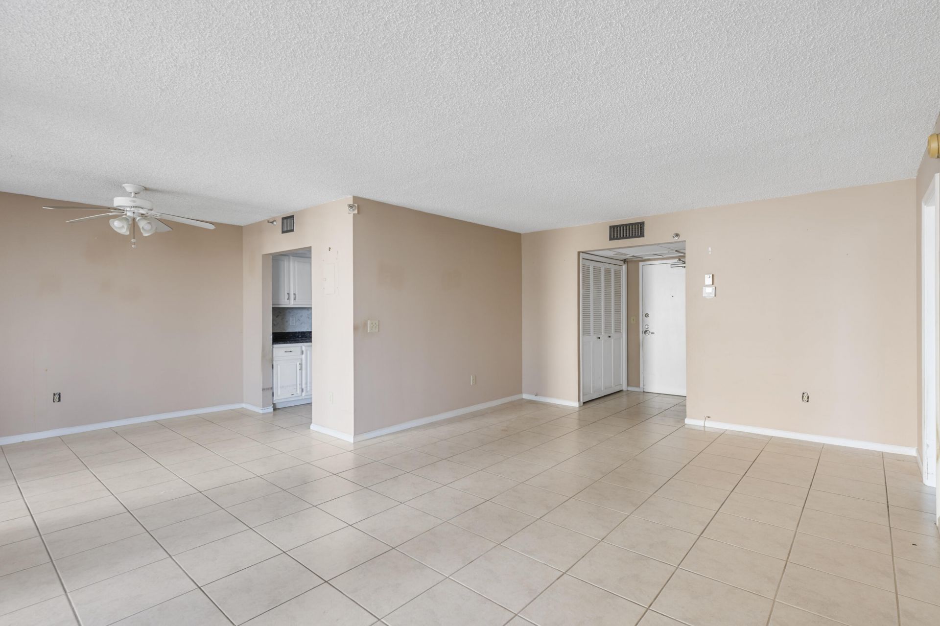 859 Jeffery Street, Unit 312, Boca Raton, FL 33487 Photo
