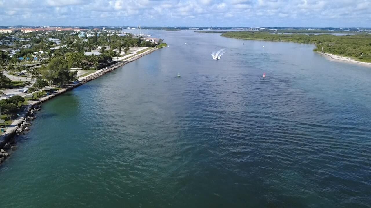 702-708 S Ocean Drive, Hutchinson Island, FL 34949 Photo