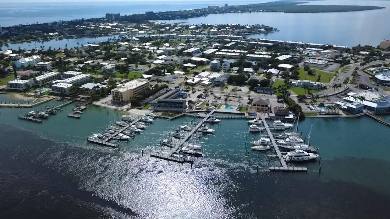 702-708 S Ocean Drive, Hutchinson Island, FL 34949 Photo