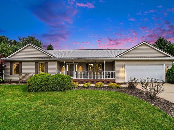 59675 Thornberry Court, South Bend, IN 46614