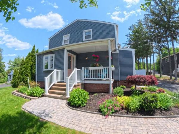 31 Quinnipiac, North Haven, CT 06473