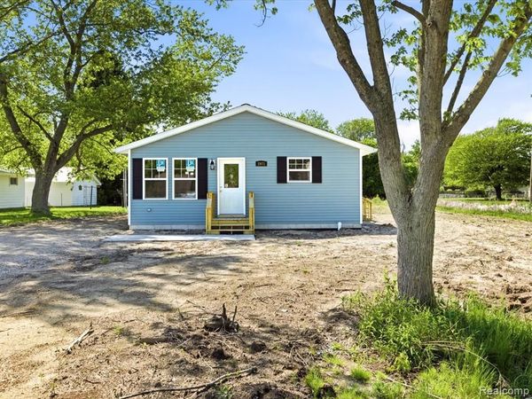 2971 Beach Road, Port Huron Twp, MI 48060