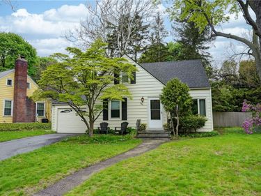 380 Hillside Avenue, Rochester, NY 14610