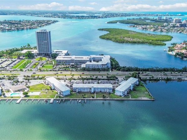 765 JOHN RINGLING BOULEVARD , Unit 5, SARASOTA, FL 34236