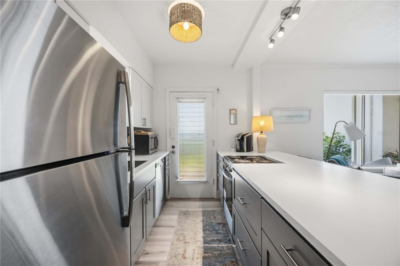 765 John Ringling Boulevard, Unit 5, Sarasota, FL 34236 Photo